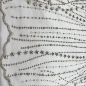 Renda de Tule Bordado com Pérolas