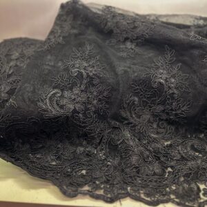 Tule Bordado Preto